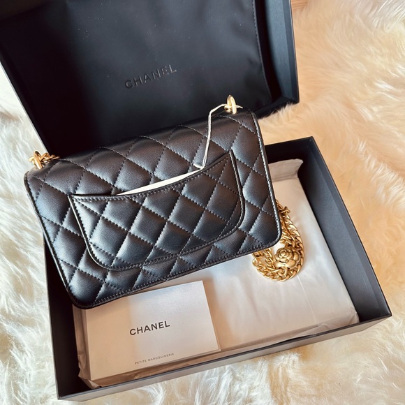 CHANEL CAMELLIA WOC (w Adjustable Chain) - Picture 2 of 16